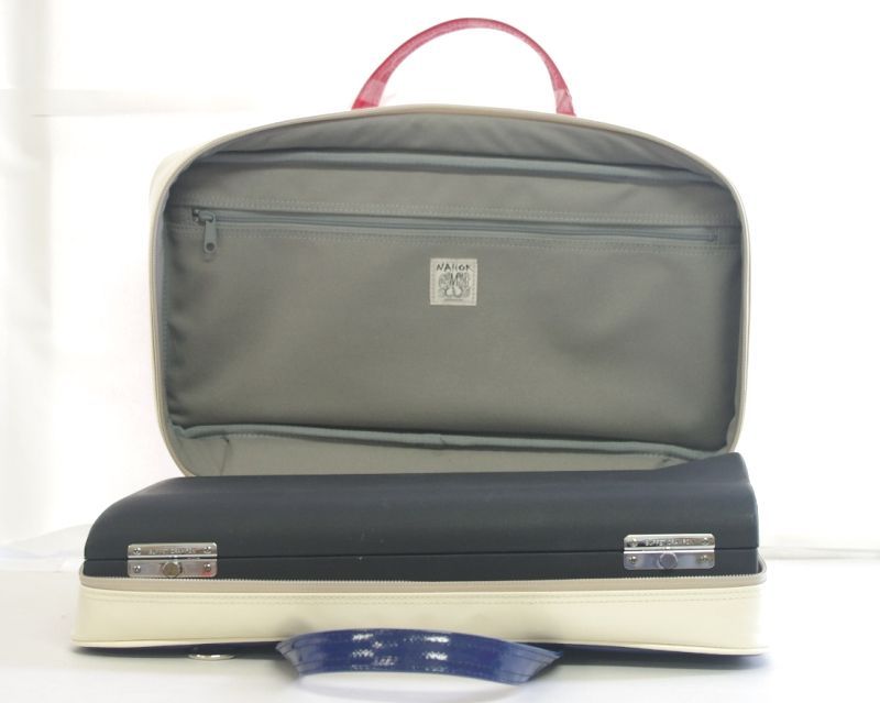 Photo: NAHOK Clarinet Case Bag [Camarade/wf] Tricolor (Deep Blue, Ivory, German Red) {Waterproof, Temperature Adjustment & Shock Absorb}
