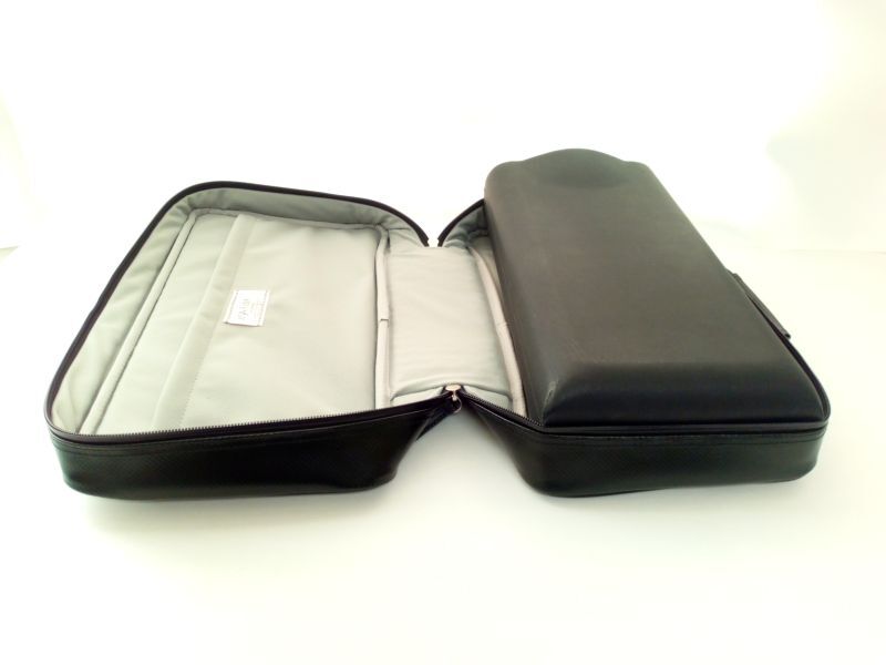 Photo: NAHOK Clarinet Case Bag [Appassionato/wf] White / Light Pink (B) {Waterproof, Temperature Adjustment & Shock Absorb}