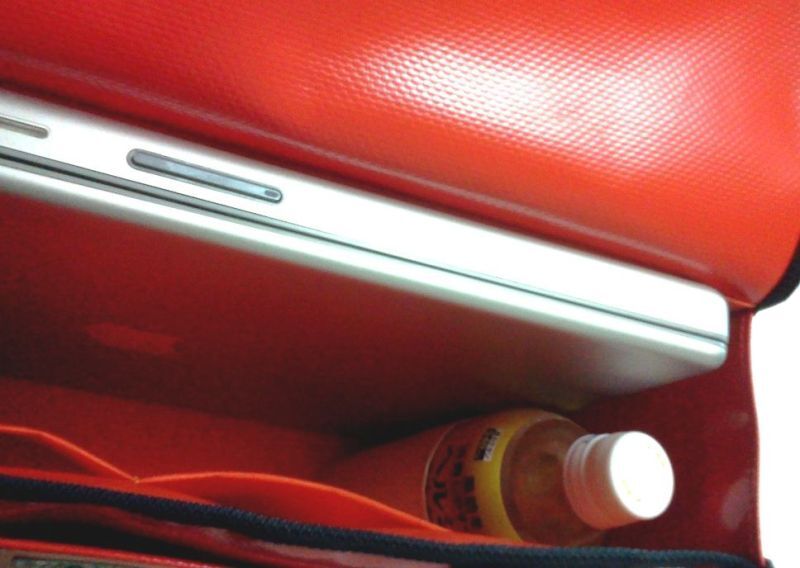 Photo: NAHOK Messenger Bag [Schneider] Scarlet / Ivory {Waterproof, Temperature Adjustment & Shock Absorb}