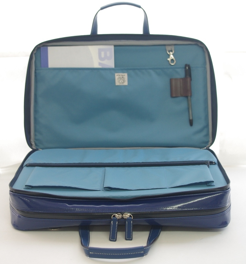 Photo: NAHOK 2 Compartment Bag 43 for Clarinet [Deniro/wf] Deep Blue / Ivory {Waterproof, Temperature Adjustment & Shock Absorb}