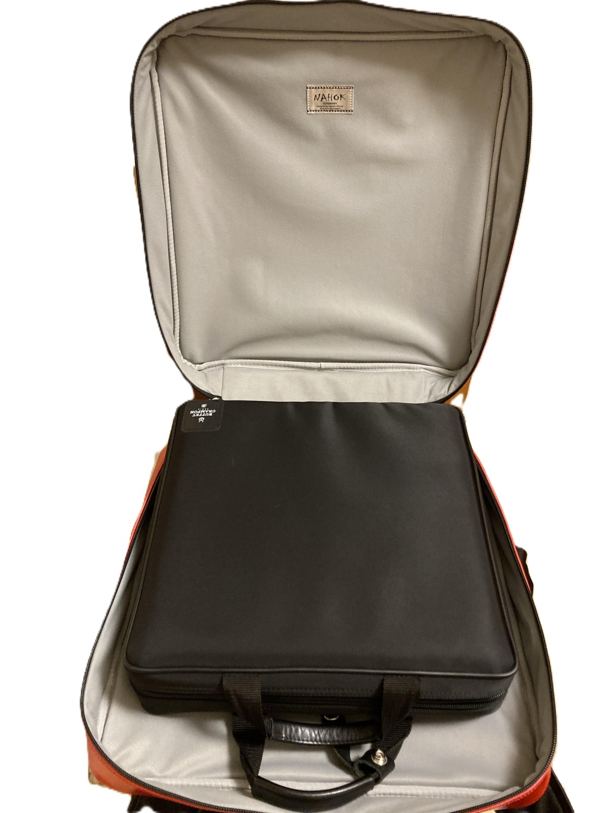 Photo: Crampon square clarinet compact case  "Flawless 2 /wf" Matte Light Gray